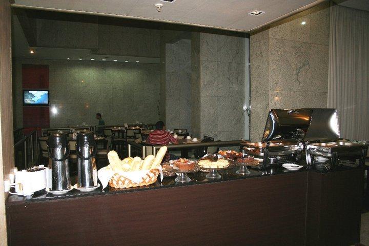 Bristol Merit Hotel Belo Horizonte Restaurant foto